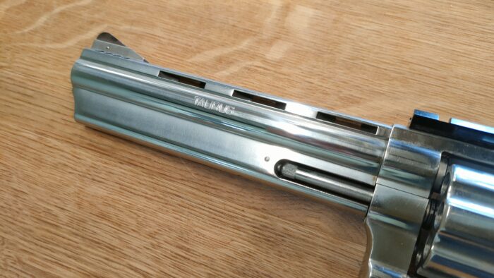 REVOLVER TAURUS MOD 608 357 MAGNUM – Image 3